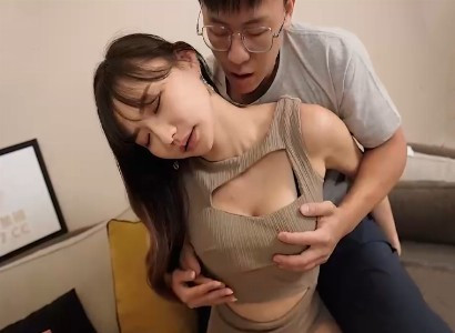 Cực sướng với em gái chân dài hàng ngon